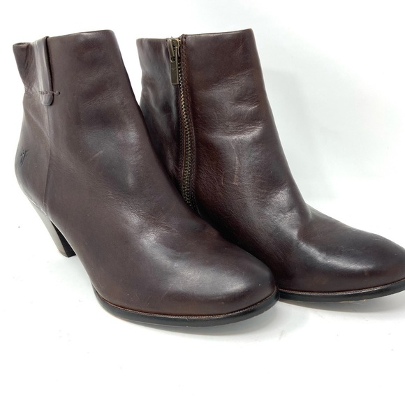 FRYE Phoebe Bootie Women's Side Zipper, Dark Brown Leather Ankle Boot - Picture 7 of 12